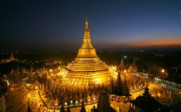 Ngắm vẻ đẹp lộng lẫy của ngôi chùa dát vàng nổi tiếng
